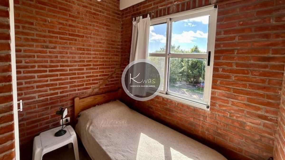 Departamento ID.823 - Venta casa Carilo Pinamar cinco dormitorios cinco baños a 100 mts de la playa parrilla garage, Costa Atlántica, Buenos Aires