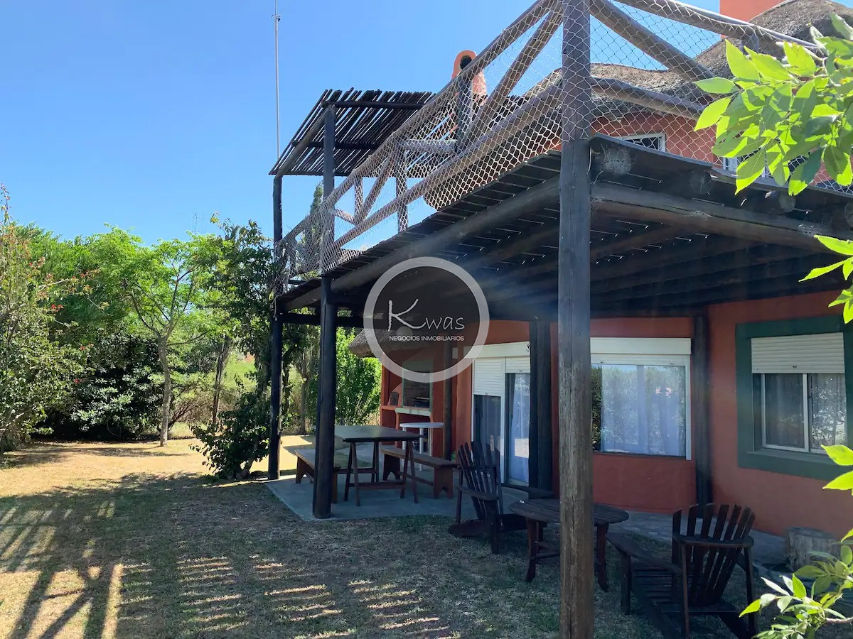 Casa ID.675 - Casa tres dormitorios dos baños cochera Punta Ballena Punta del Este