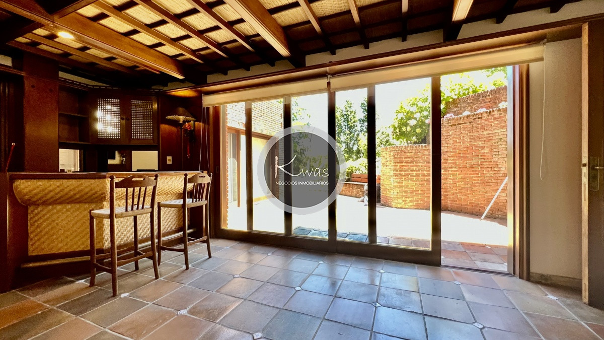 Casa ID.574 - Alquiler casa punta del este chalet playa mansa con piscina 