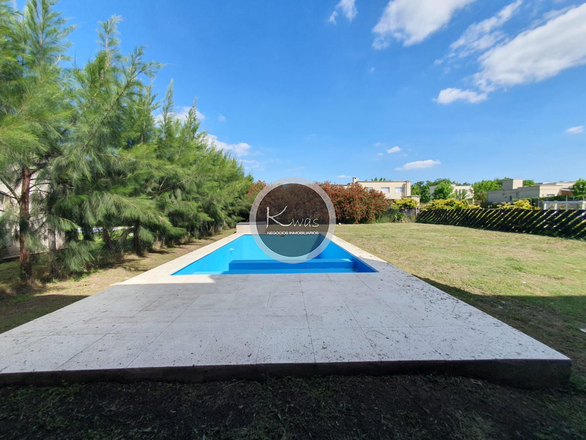 Departamento ID.825 - Venta casa tres dormitorios pileta parrilla en Santa Guadalupe, Pilar del Este, Pilar