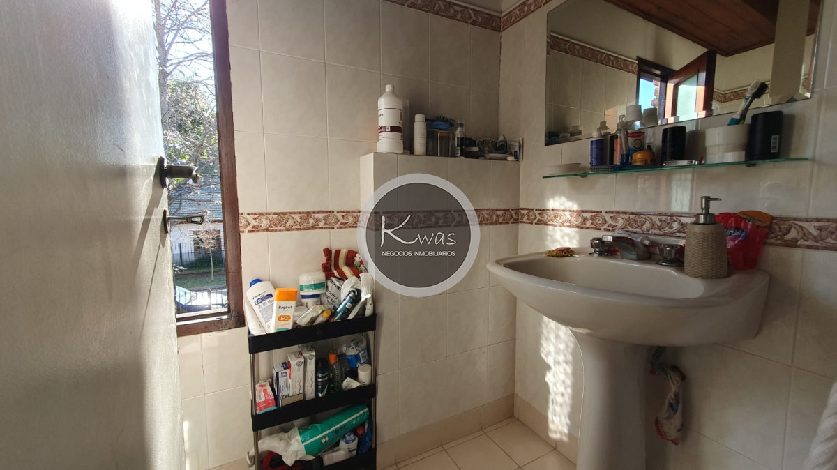 Departamento ID.843 - Casa dos plantas tres dormitorios dos baños y toilette, Punta Chica, San Fernando