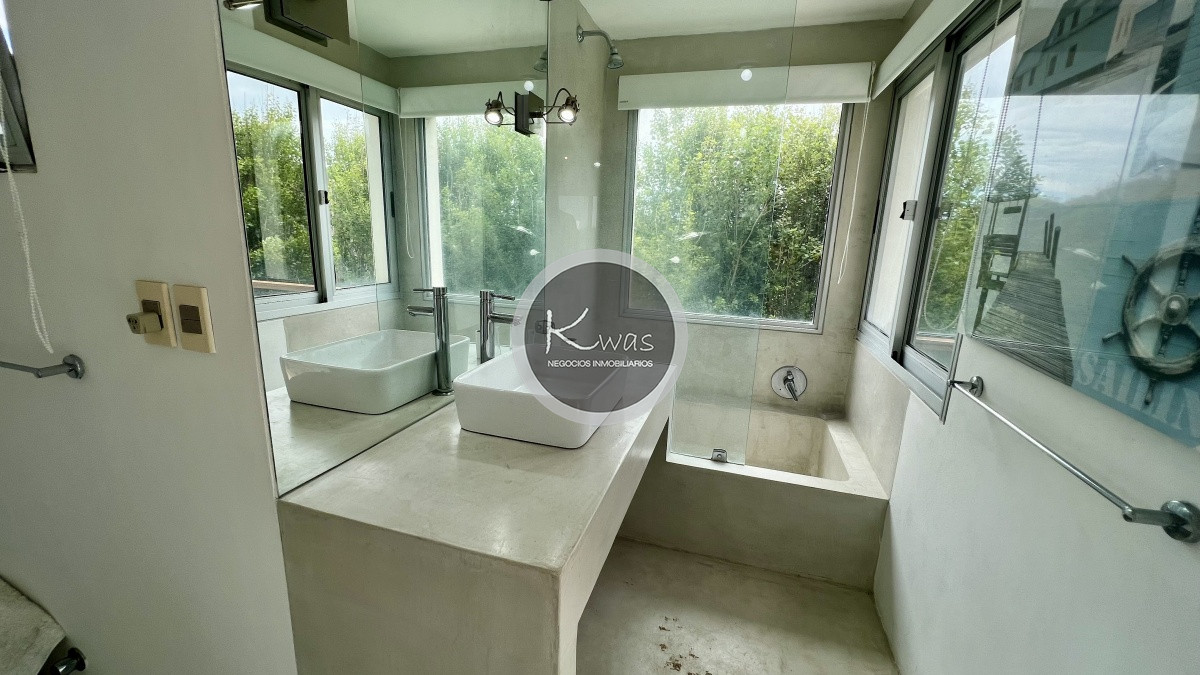 Casa ID.531 - Casa dos dormitorios en Suite dependencia de servicio Santa Mónica Jose Ignacio