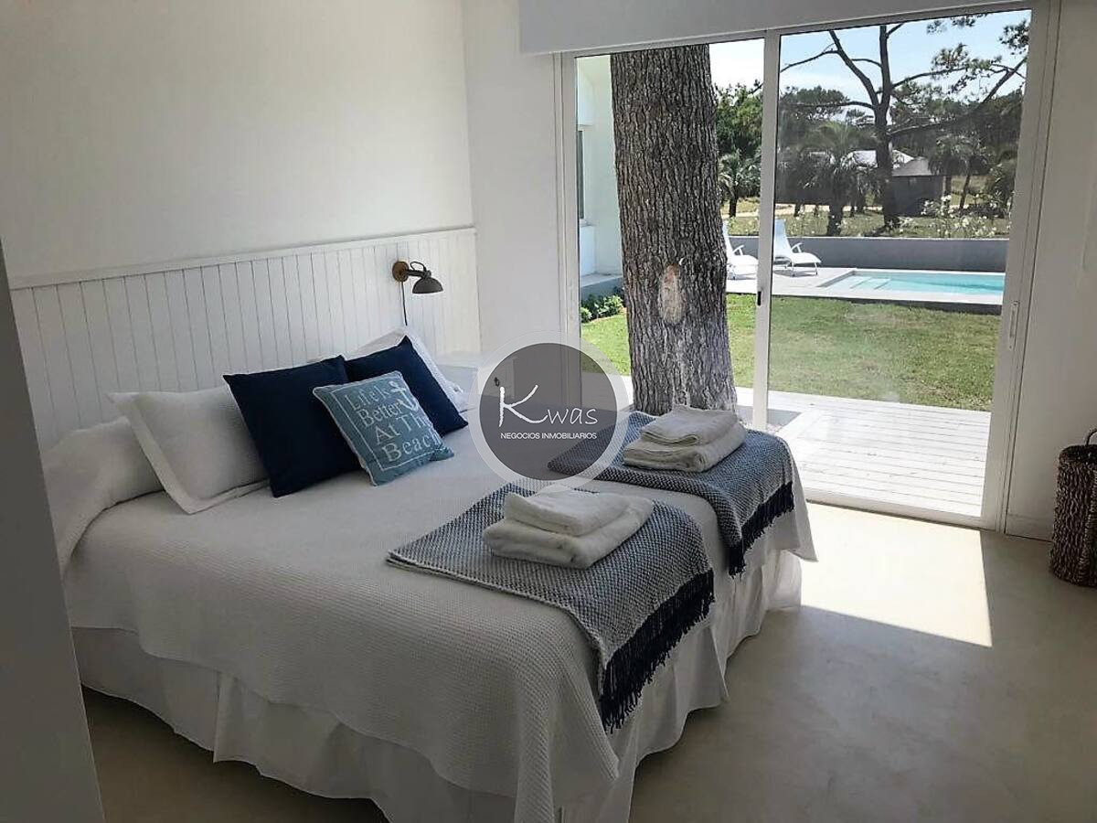 Departamento ID.711 - Casa cinco dormitorios piscina parrillero Pinar del Faro Jose Ignacio Punta del Este