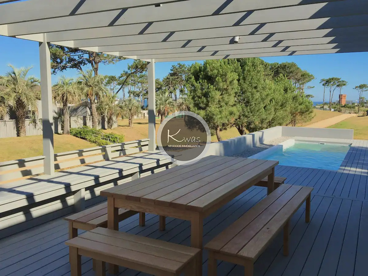 Departamento ID.711 - Casa cinco dormitorios piscina parrillero Pinar del Faro Jose Ignacio Punta del Este