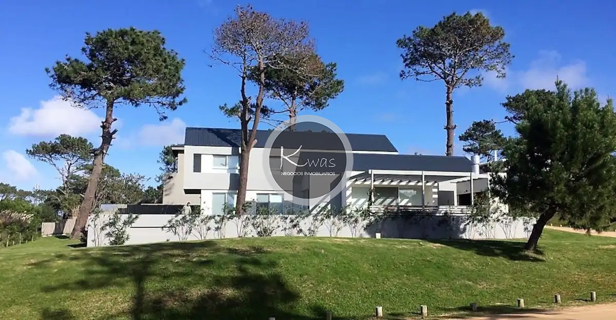 Departamento ID.711 - Casa cinco dormitorios piscina parrillero Pinar del Faro Jose Ignacio Punta del Este