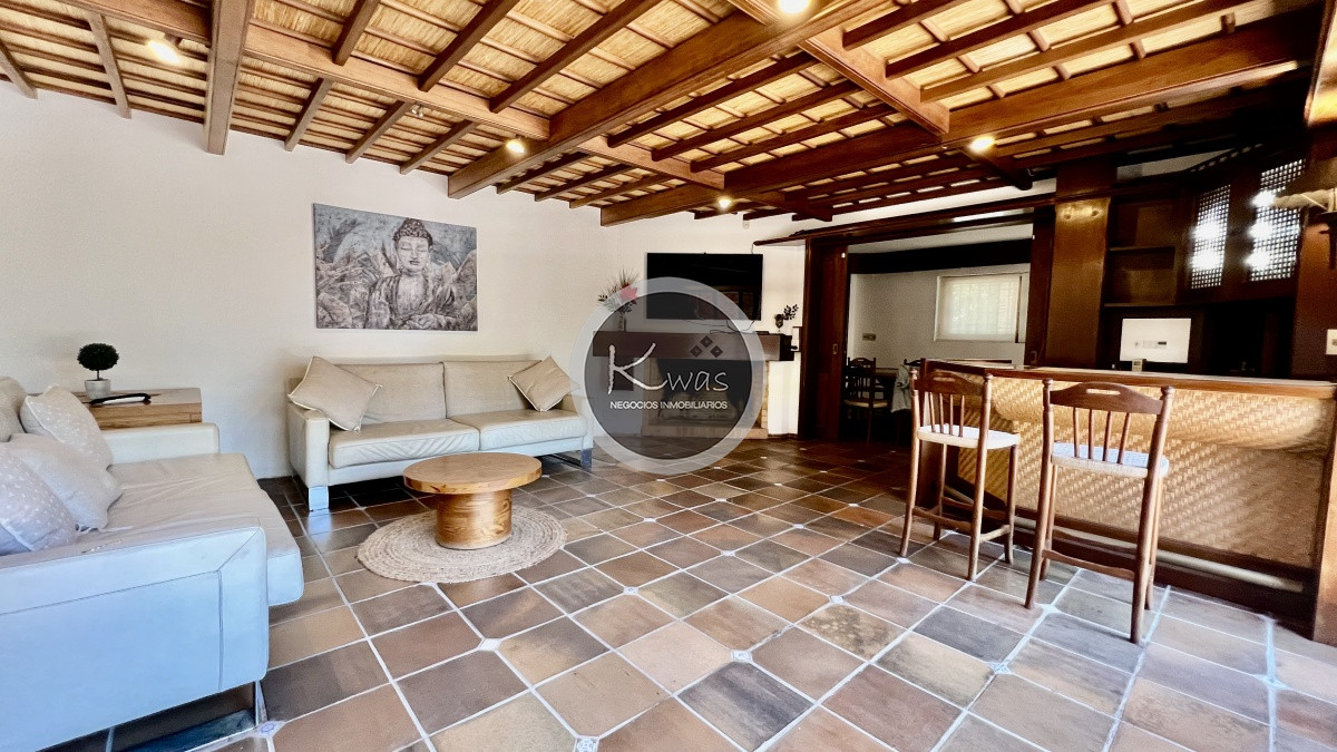 Casa ID.574 - Alquiler casa punta del este chalet playa mansa con piscina 