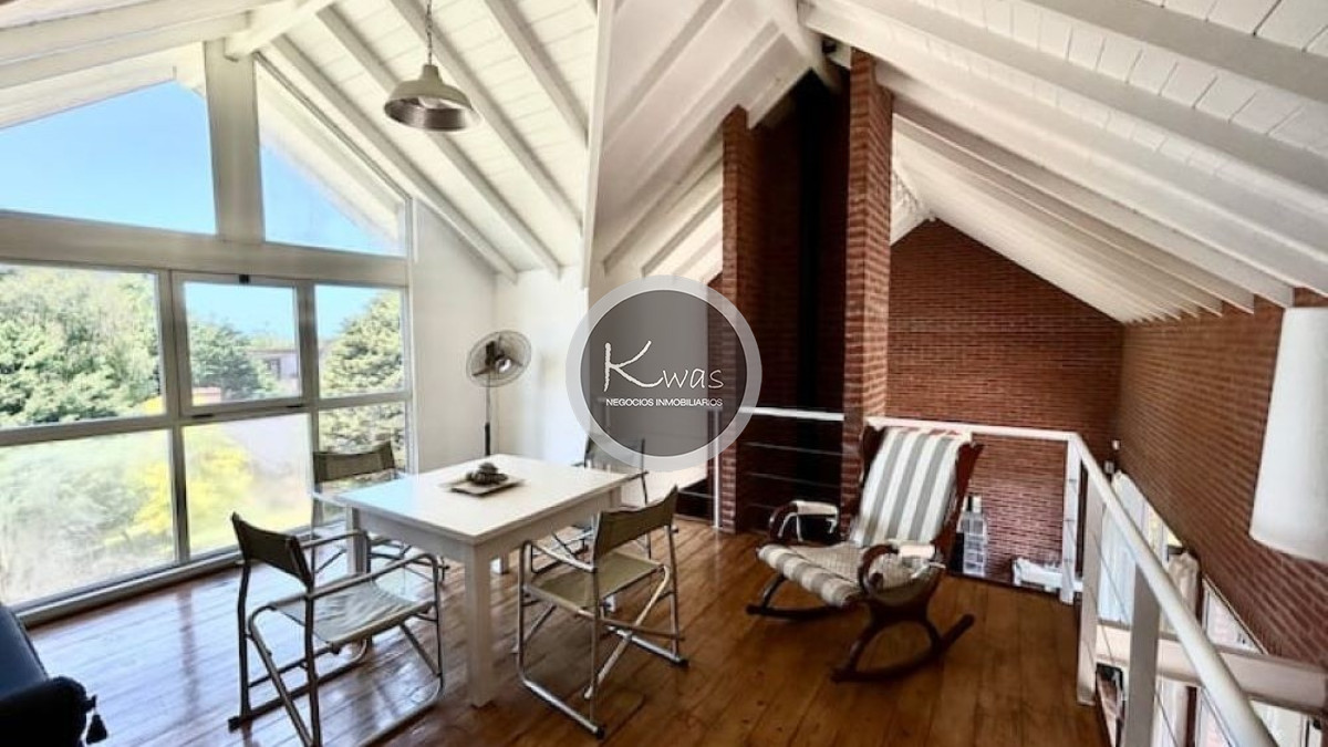 Departamento ID.823 - Venta casa Carilo Pinamar cinco dormitorios cinco baños a 100 mts de la playa parrilla garage, Costa Atlántica, Buenos Aires