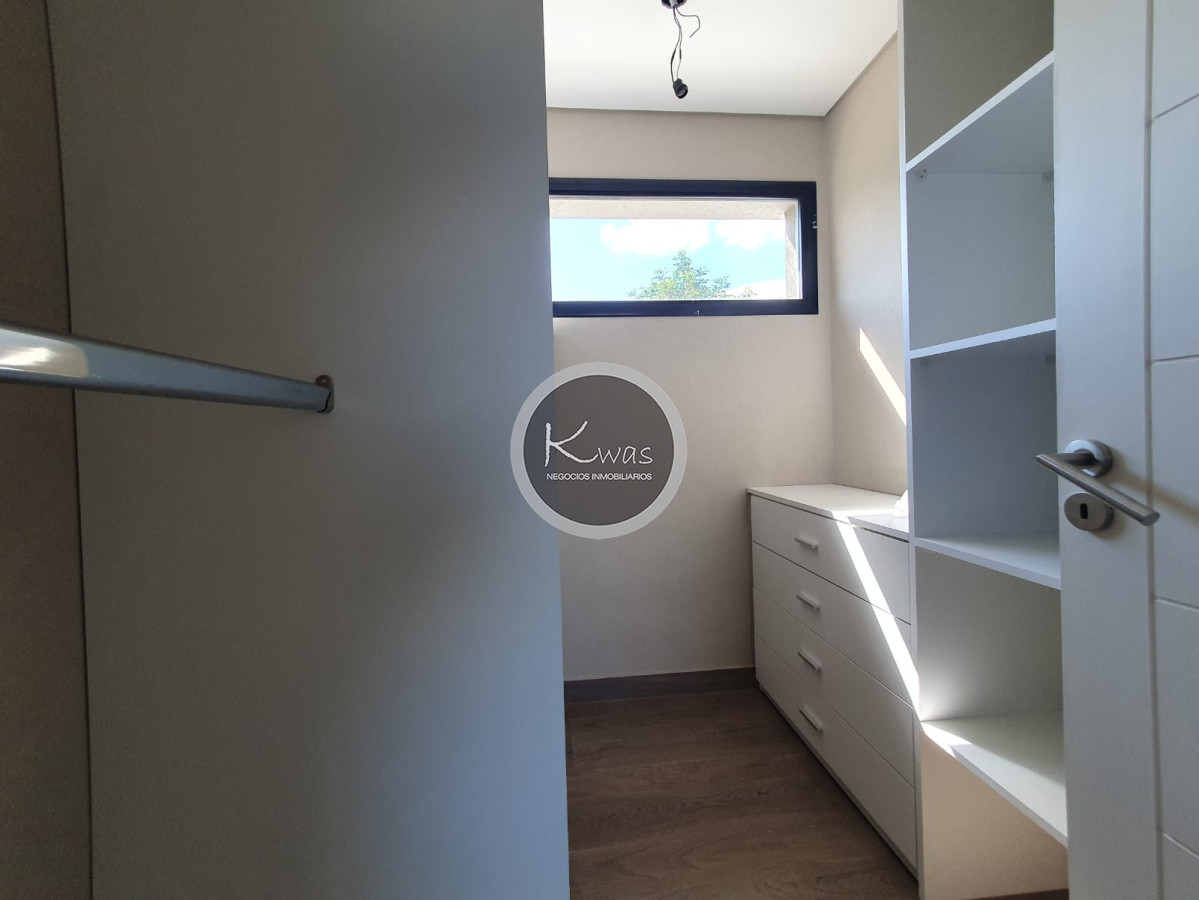 Departamento ID.825 - Venta casa tres dormitorios pileta parrilla en Santa Guadalupe, Pilar del Este, Pilar