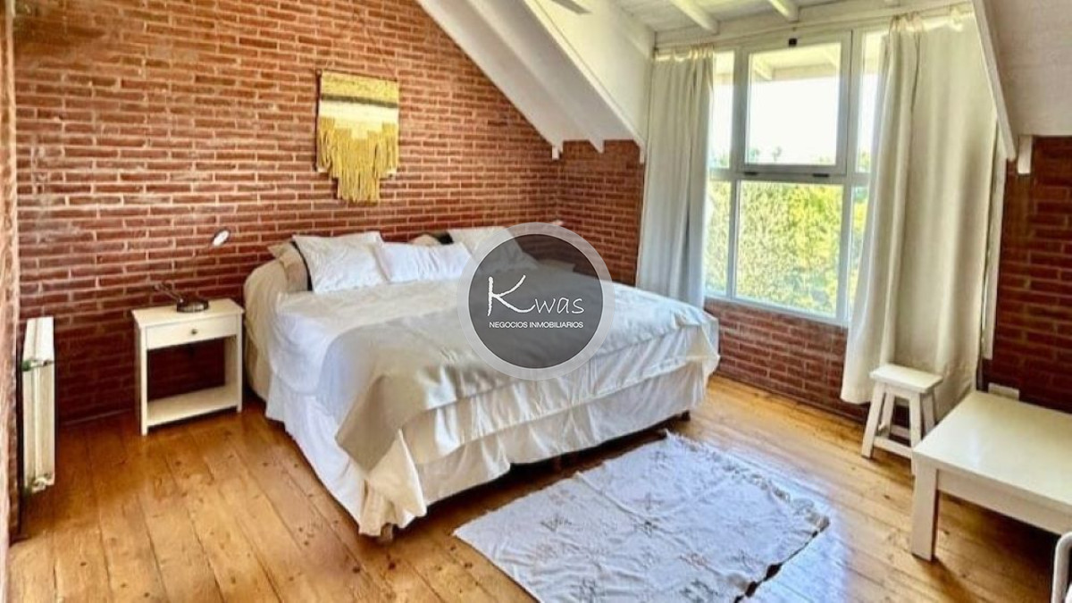 Departamento ID.823 - Venta casa Carilo Pinamar cinco dormitorios cinco baños a 100 mts de la playa parrilla garage, Costa Atlántica, Buenos Aires