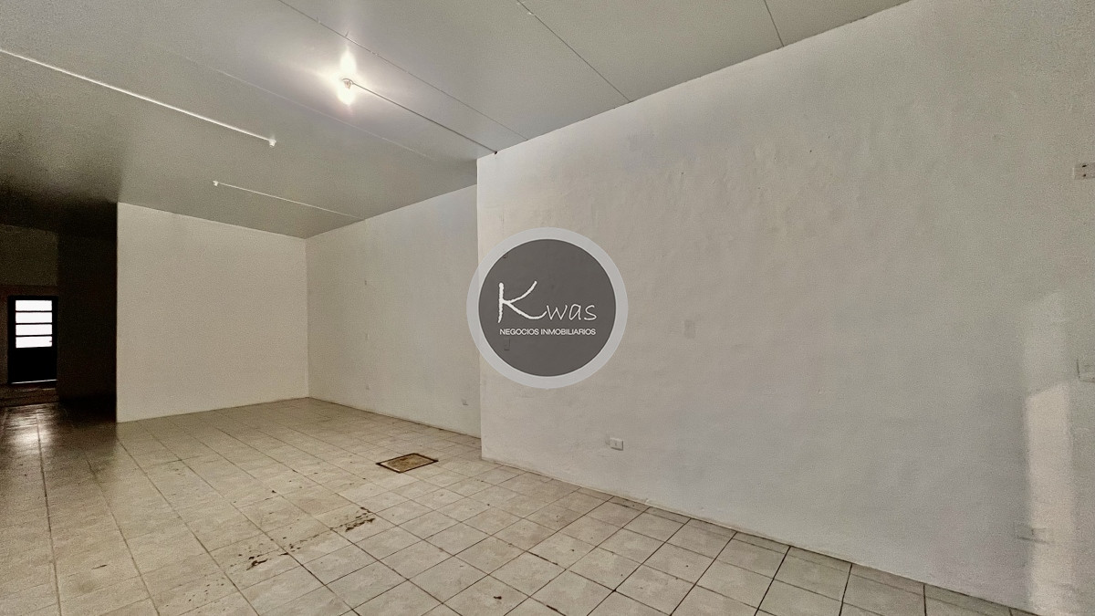 Departamento ID.741 - VENTA LOCAL CON RENTA MALDONADO