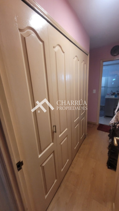 Apartamento ID.74 - Alquiler Apartamento 3 dormitorios 2 baños, Frente al mar Pocitos 