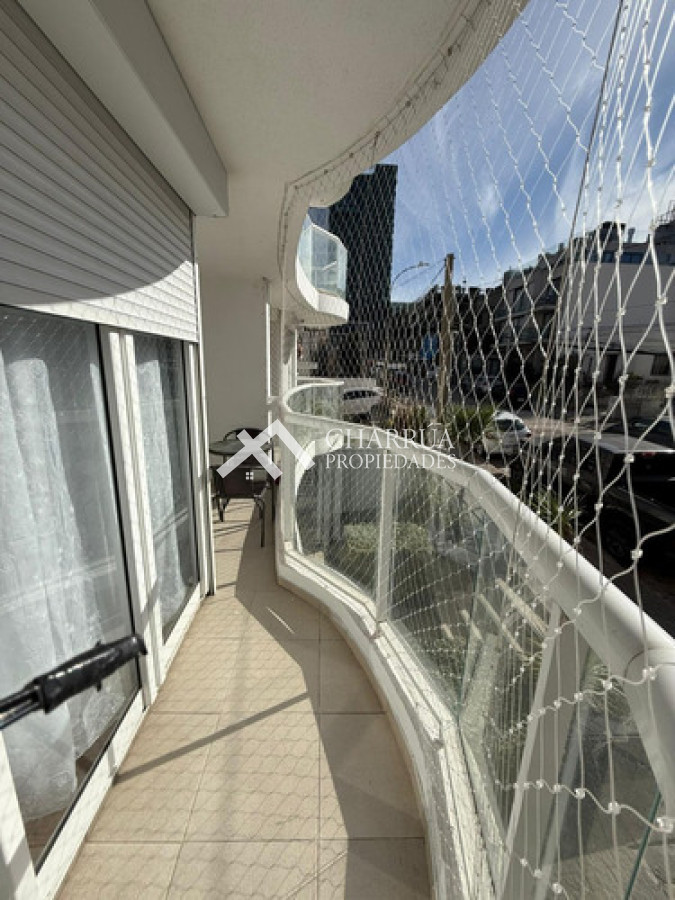 Apartamento ID.75 - Alquiler Apartamento 2 dormitorios 2 baños, Punta Carretas