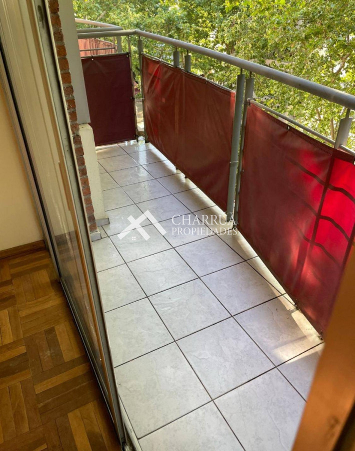 Apartamento ID.23 - Alquiler Apartamento 2 Dormitorios Cordón Con Cochera