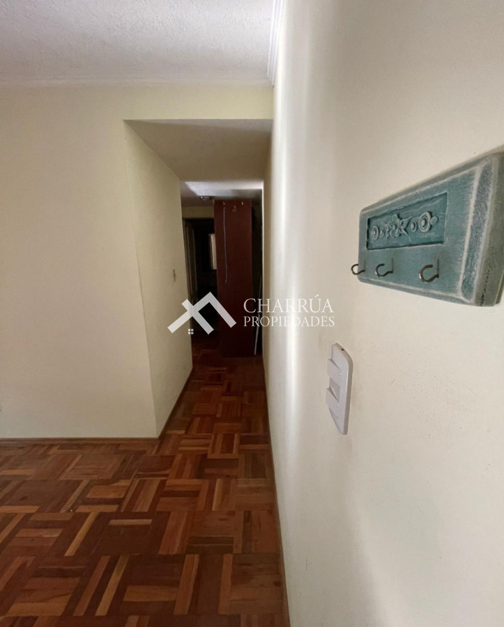 Apartamento ID.23 - Alquiler Apartamento 2 Dormitorios Cordón Con Cochera
