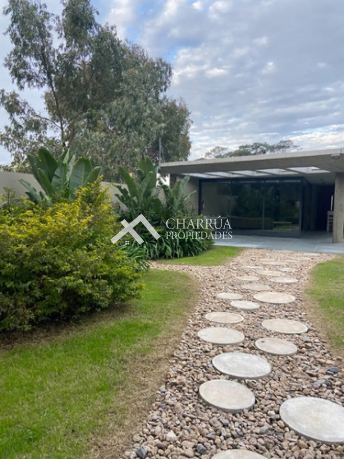 Apartamento ID.78 - Alquiler De Apartamento Dos Dormitorios, Carrasco