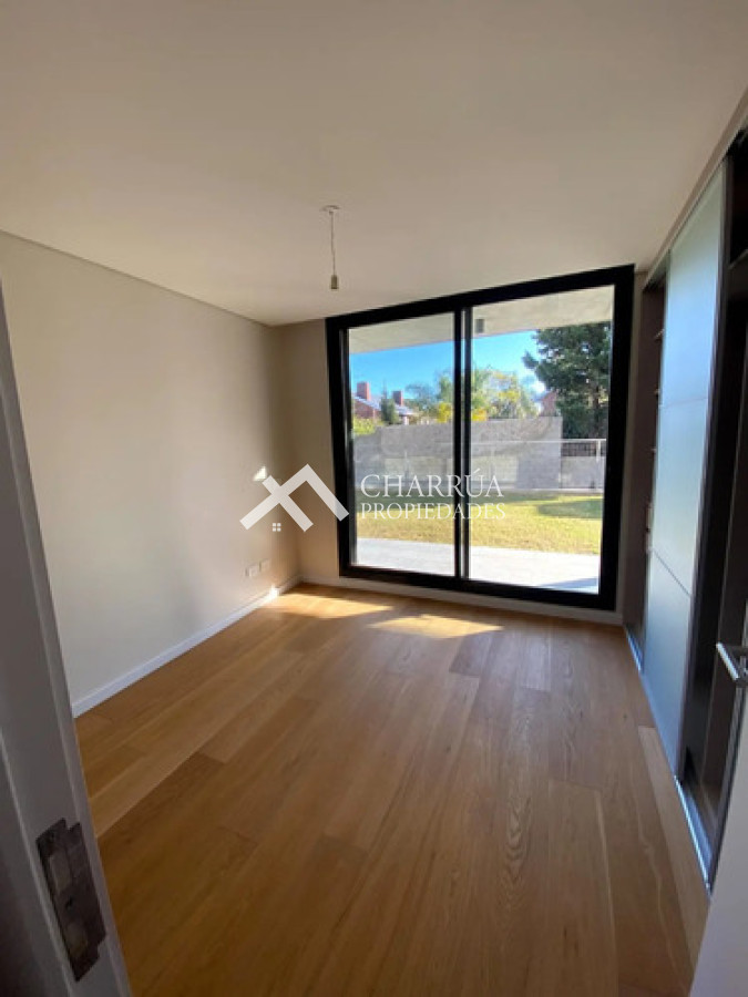 Apartamento ID.78 - Alquiler De Apartamento Dos Dormitorios, Carrasco