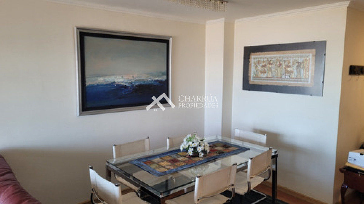 Apartamento ID.74 - Alquiler Apartamento 3 dormitorios 2 baños, Frente al mar Pocitos 