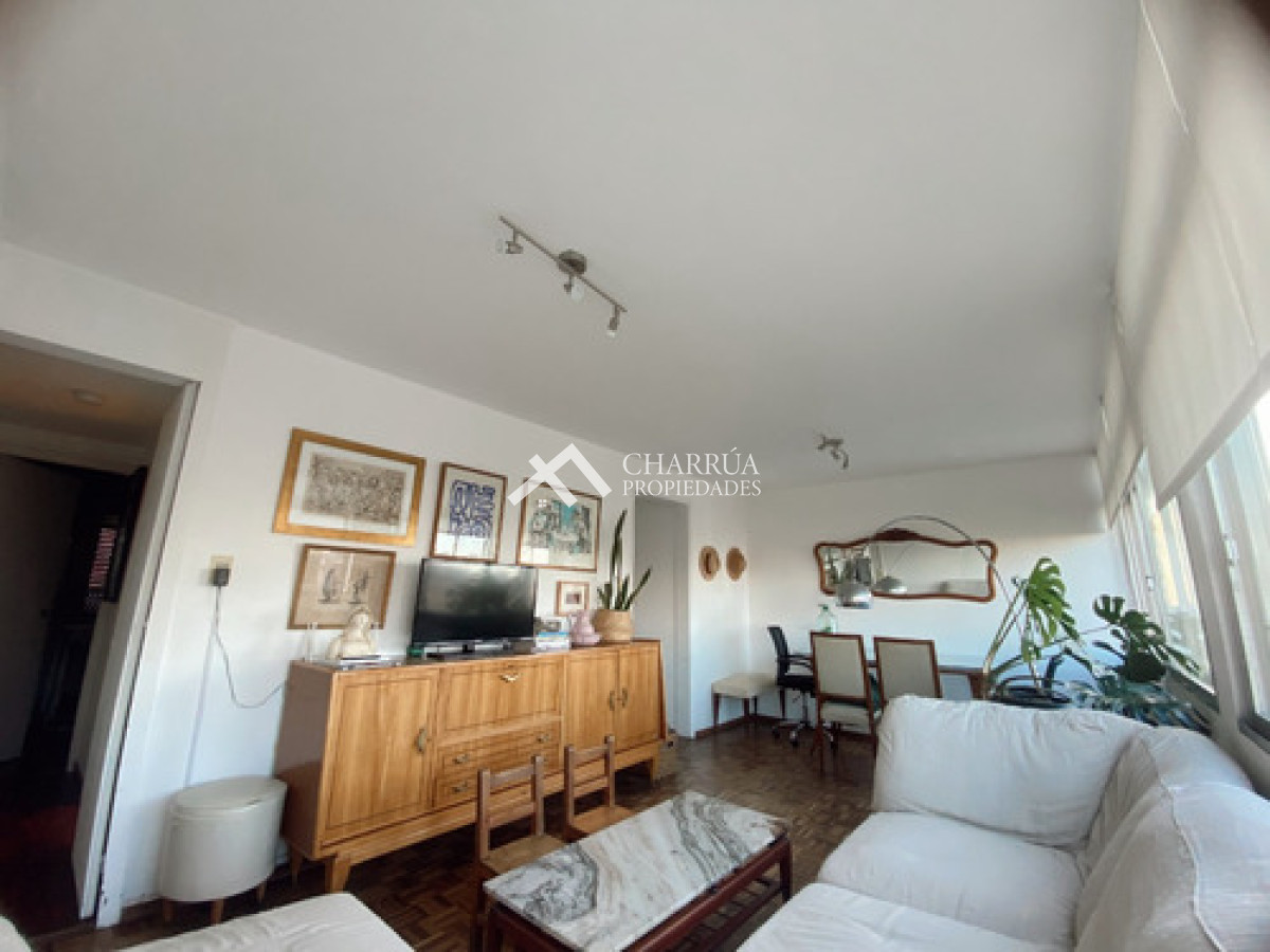 Apartamento ID.40 - Se Alquila Apartamento Amoblado 3 Dormitorios En Pocitos
