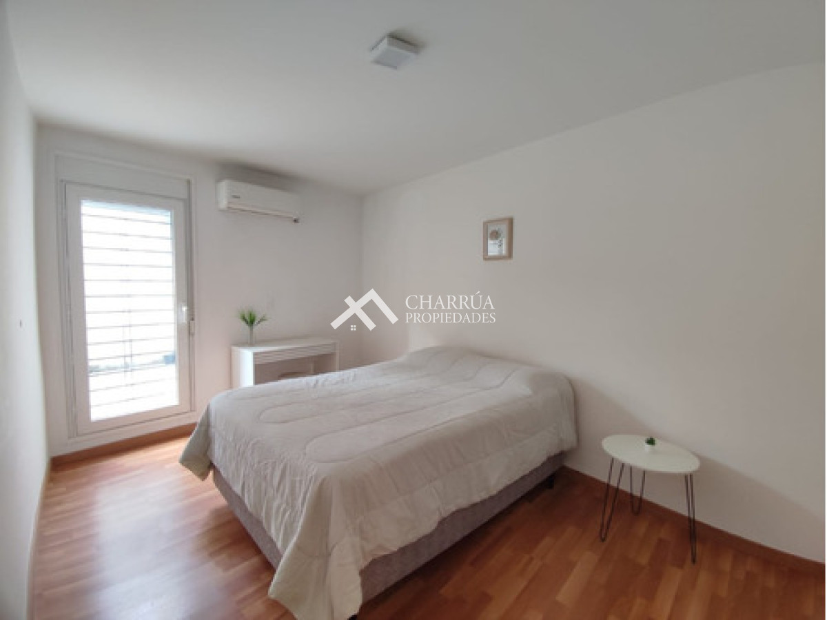 Apartamento ID.56 - Se Alquila Apartamento De 1 Dormitorio Amoblado Con Gran Terraza