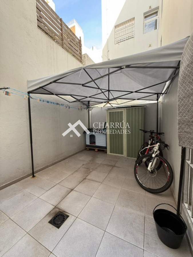 Apartamento ID.75 - Alquiler Apartamento 2 dormitorios 2 baños, Punta Carretas