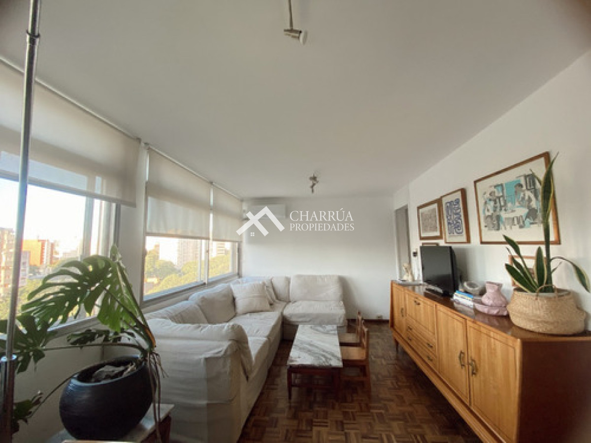Apartamento ID.40 - Se Alquila Apartamento Amoblado 3 Dormitorios En Pocitos