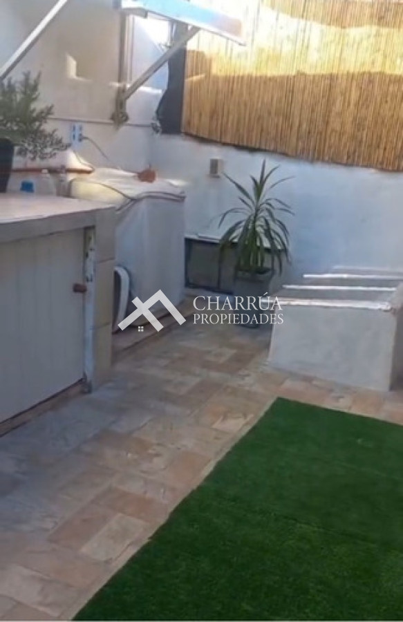 Apartamento ID.65 - Alquila Apartamento,4 Dormitorios, 2 Baños. Reducto