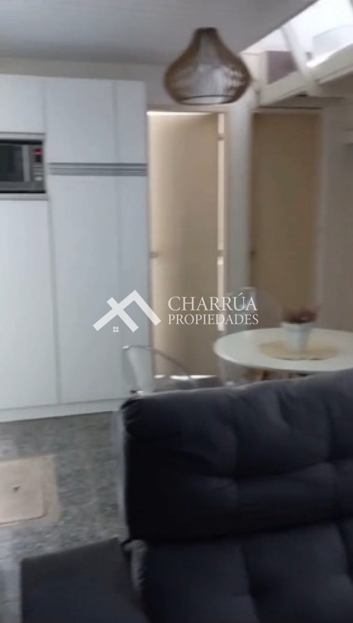 Apartamento ID.65 - Alquila Apartamento,4 Dormitorios, 2 Baños. Reducto