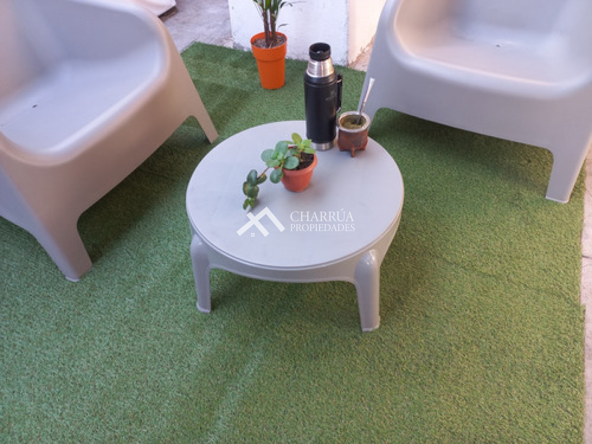 Apartamento ID.65 - Alquila Apartamento,4 Dormitorios, 2 Baños. Reducto