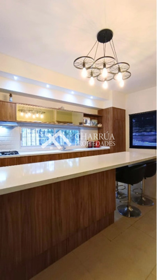 Casa ID.83 - Venta Casa 5 dormitorios, Ciudad De La Costa