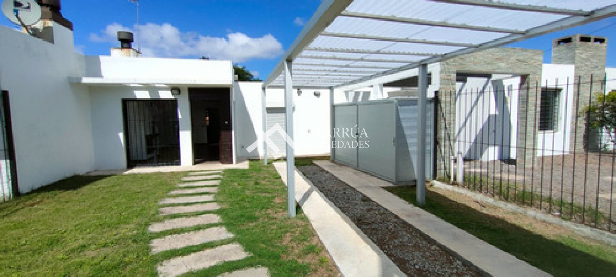 Casa ID.76 - Alquiler Casa de 3 Dormitorios, Ciudad de la costa