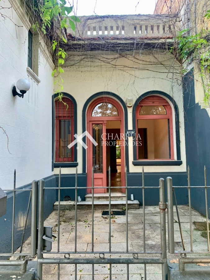 Casa ID.18 - Casa En Alquiler De 4 Dormitorios C/ Cochera En Pocitos