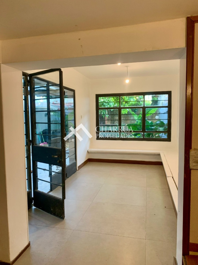 Casa ID.18 - Casa En Alquiler De 4 Dormitorios C/ Cochera En Pocitos