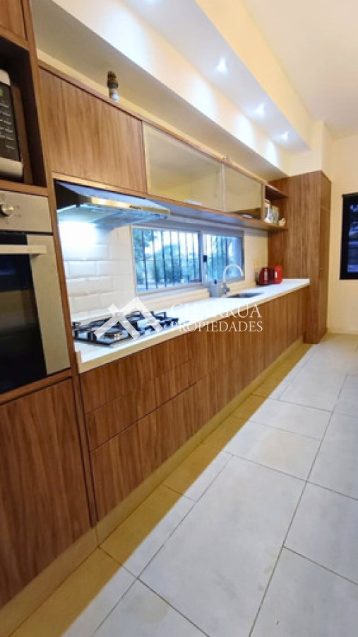 Casa ID.83 - Venta Casa 5 dormitorios, Ciudad De La Costa
