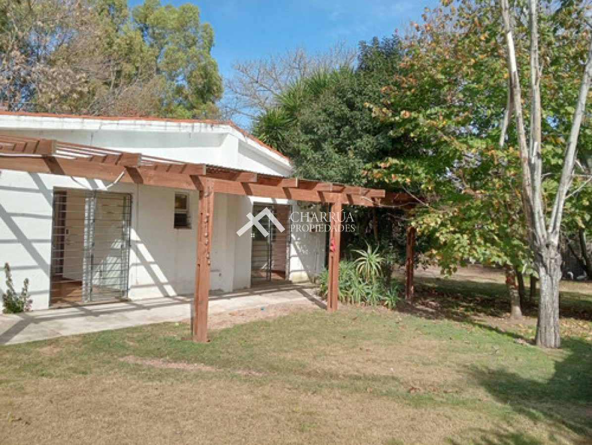 Casa ID.87 - Casa En Solymar Norte 3 Dorm 1 Baño Jardines Y Barbacoa !