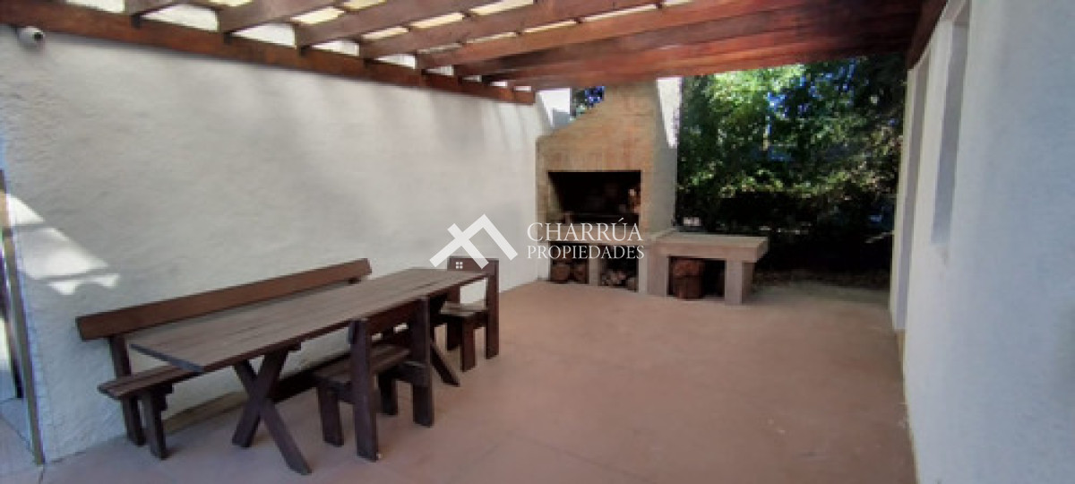 Casa ID.87 - Casa En Solymar Norte 3 Dorm 1 Baño Jardines Y Barbacoa !