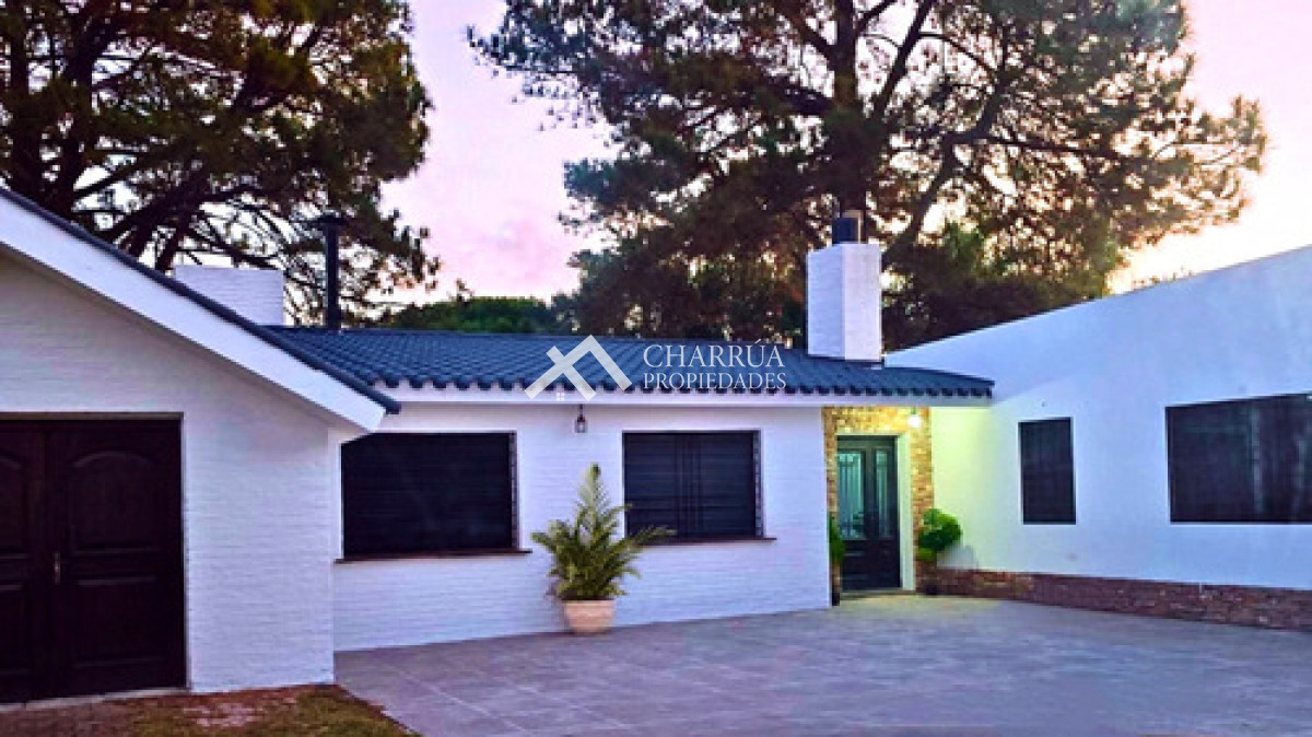 Casa ID.83 - Venta Casa 5 dormitorios, Ciudad De La Costa