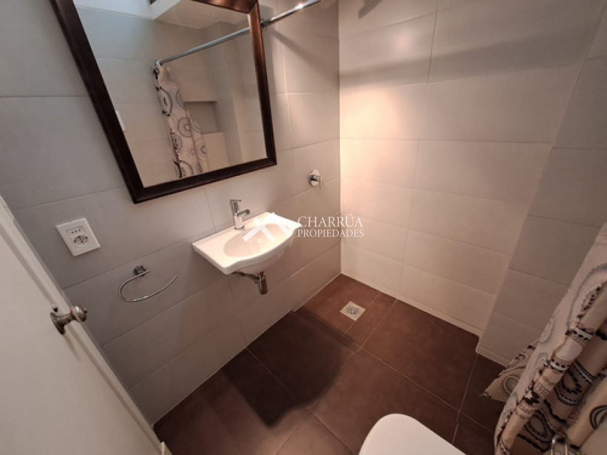 Casa ID.69 - Alquiler Casa Moderna 5 Dormitorios, Punta Gorda