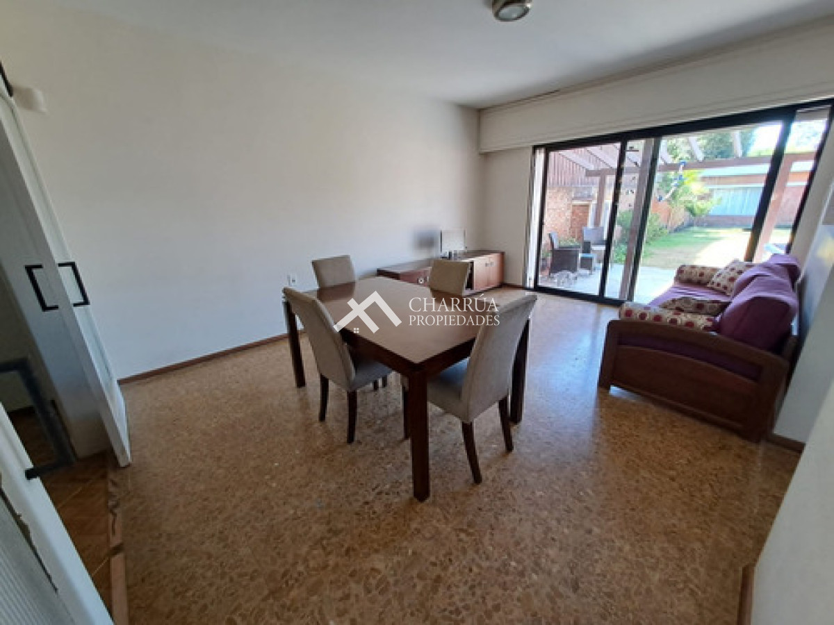 Casa ID.69 - Alquiler Casa Moderna 5 Dormitorios, Punta Gorda
