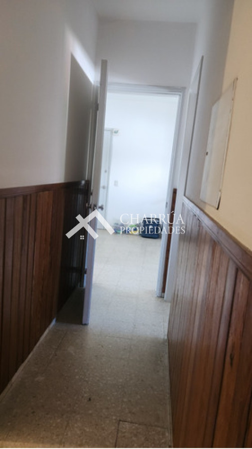 Casa ID.60 - Alquiler de Casa Sobre Rambla Tres Dormitorios, Terraza Con Parrillero Y Azotea Propia!
