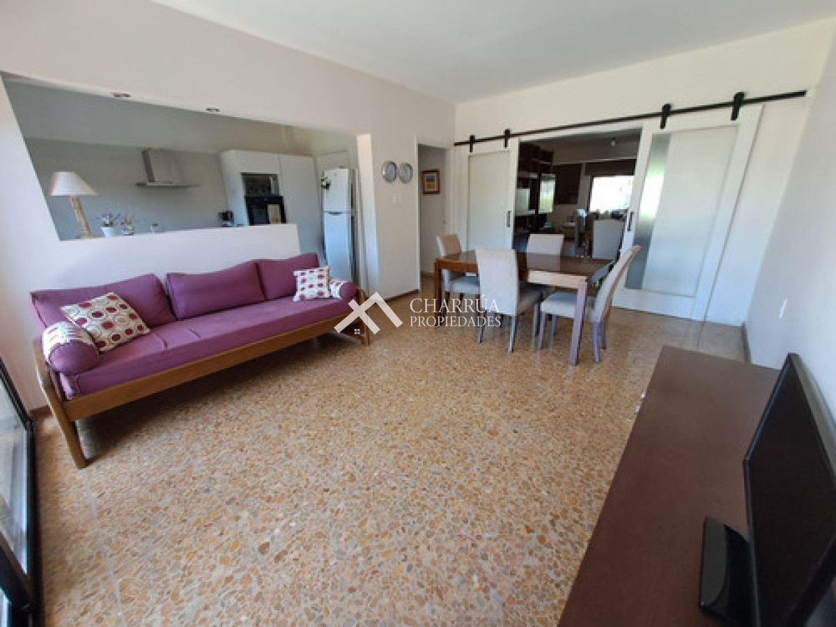 Casa ID.69 - Alquiler Casa Moderna 5 Dormitorios, Punta Gorda