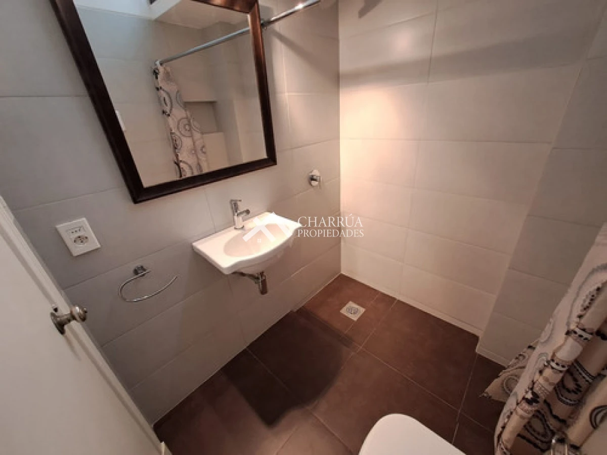 Casa ID.69 - Alquiler Casa Moderna 5 Dormitorios, Punta Gorda