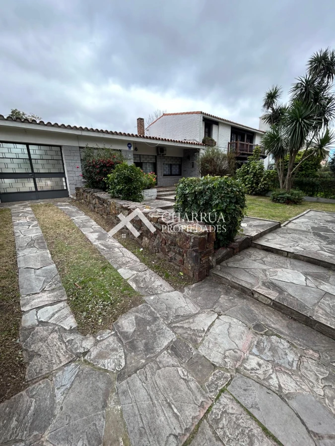 Casa ID.92 - Alquiler casa de 3 Dormitorios, Buceo