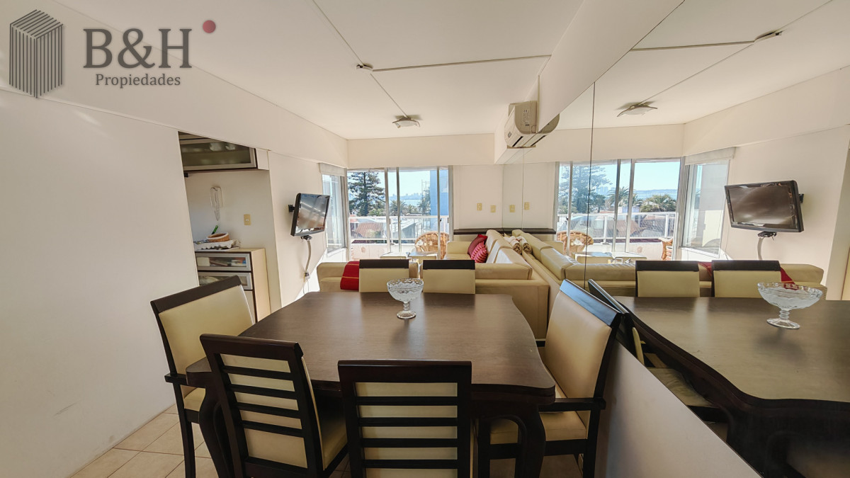 Apartamento ID.5881 - Apartamento en venta de 1 dormitorio y medio en Punta del este buen sol y vista al mar