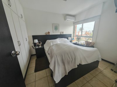 Apartamento ID.1532/Apartamento-en-venta-de-1-dormitorio-y-medio-en-Punta-del-este-buen-sol-y-vista-al-mar - Apartamento en venta de 1 dormitorio y medio en Punta del este buen sol y vista al mar