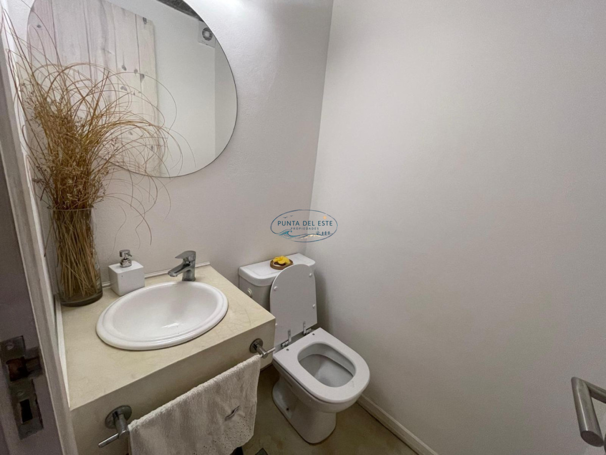 Casa ID.55 - Casa en venta de 4 dormitorios Punta del Este