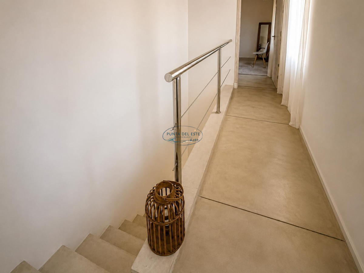 Casa ID.55 - Casa en venta de 4 dormitorios Punta del Este