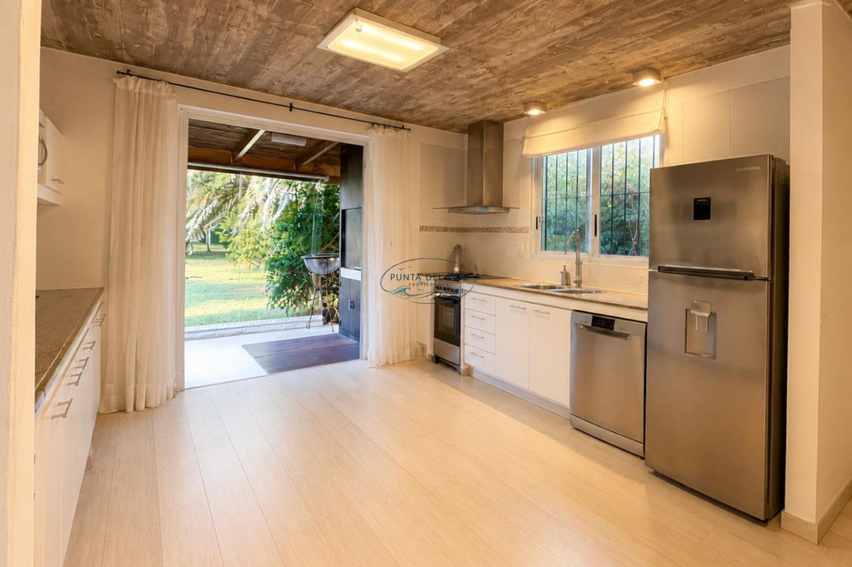 Casa ID.55 - Casa en venta de 4 dormitorios Punta del Este