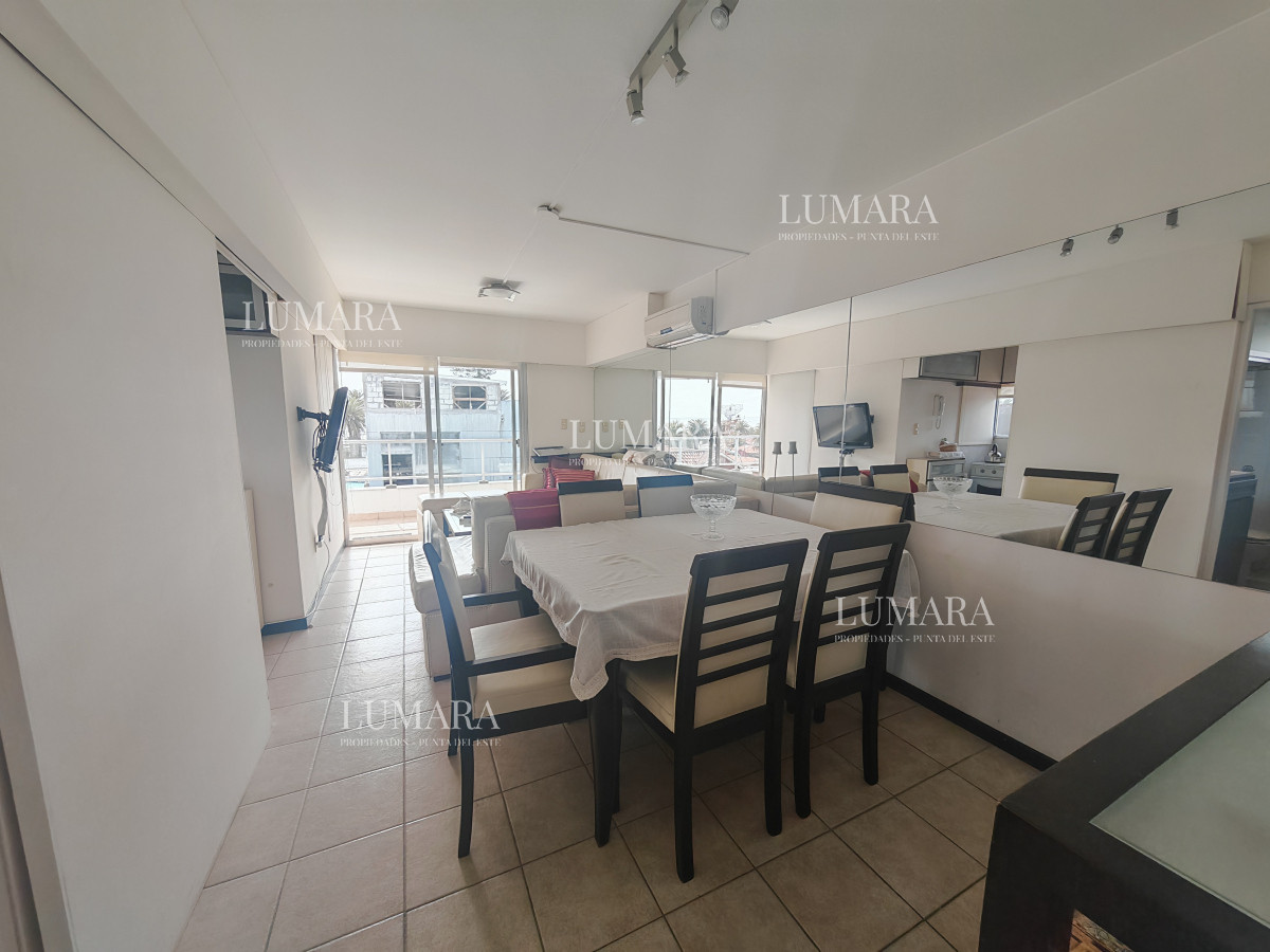 Apartamento ID.2561 - Apartamento en venta de 1 dormitorio y medio en Punta del este buen sol y vista al mar