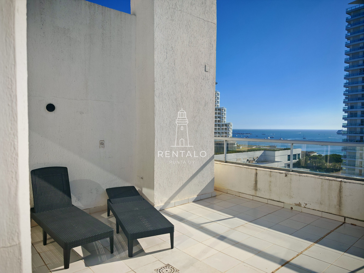 Apartamento ID.863 - En venta apartamento penthouse 3 dormitorios en Punta del este playa mansa parada 5 