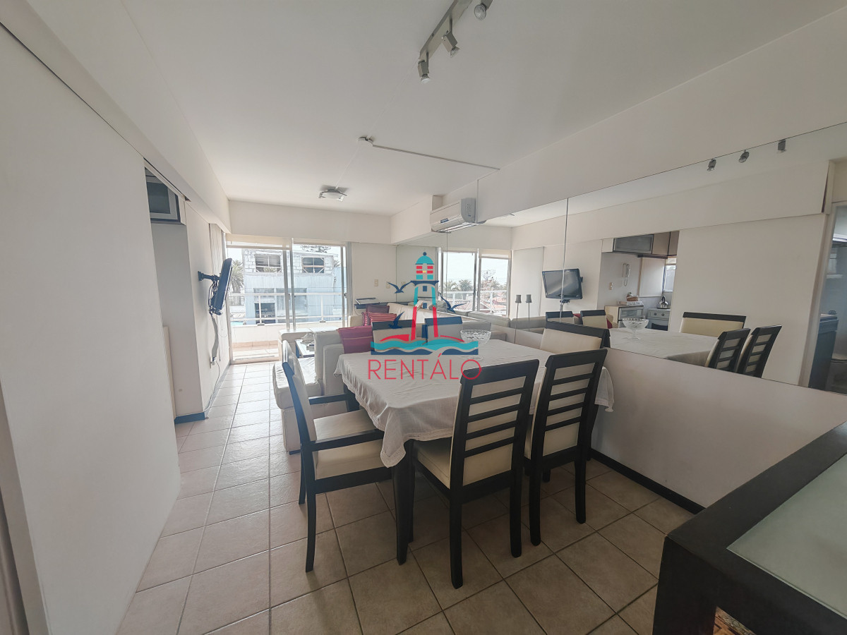 Apartamento ID.541 - Apartamento en venta de 1 dormitorio y medio en Punta del este buen sol y vista al mar